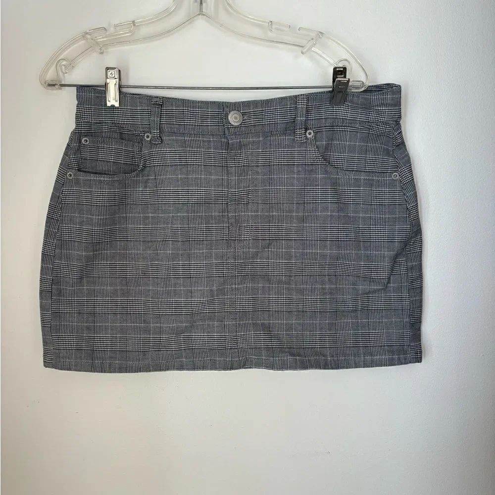 American Eagle Hi Rise Mini Skirt Size 12 Glen Plaid Grey